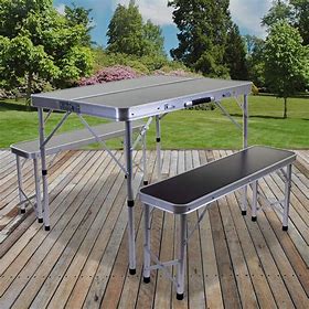 SET OUTDOOR TABLE 